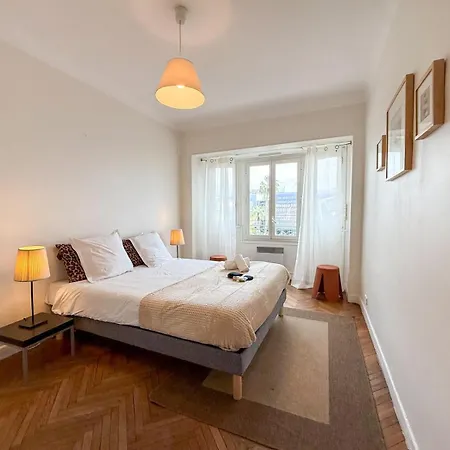 - Croisette - Direct Facing Palais Des Festivales - Id709 Square9 Cannes