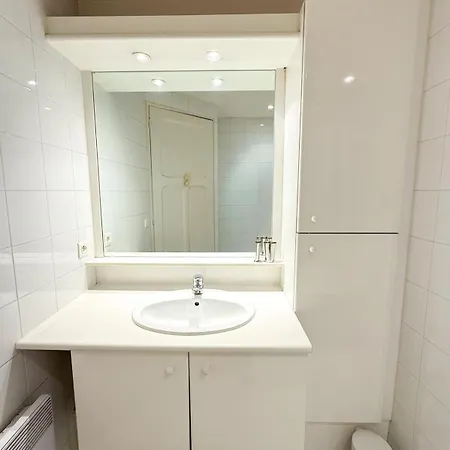 - Croisette - Direct Facing Palais Des Festivales - Id709 Square9 * Cannes