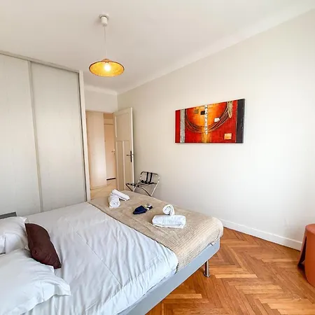 - Croisette - Direct Facing Palais Des Festivales - Id709 Square9 *