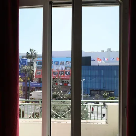 Appartement - Croisette - Direct Facing Palais Des Festivales - Id709 Square9 *