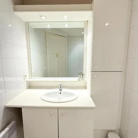 Appartement - Croisette - Direct Facing Palais Des Festivales - Id709 Square9 Cannes