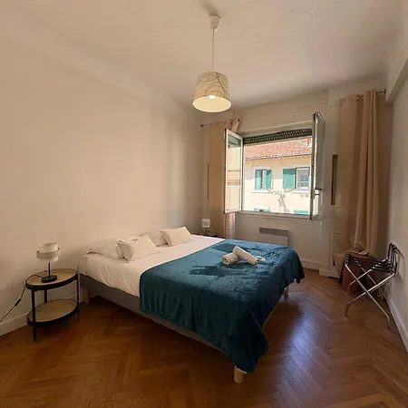 Apartman - Croisette - Direct Facing Palais Des Festivales - Id709 Square9 Cannes